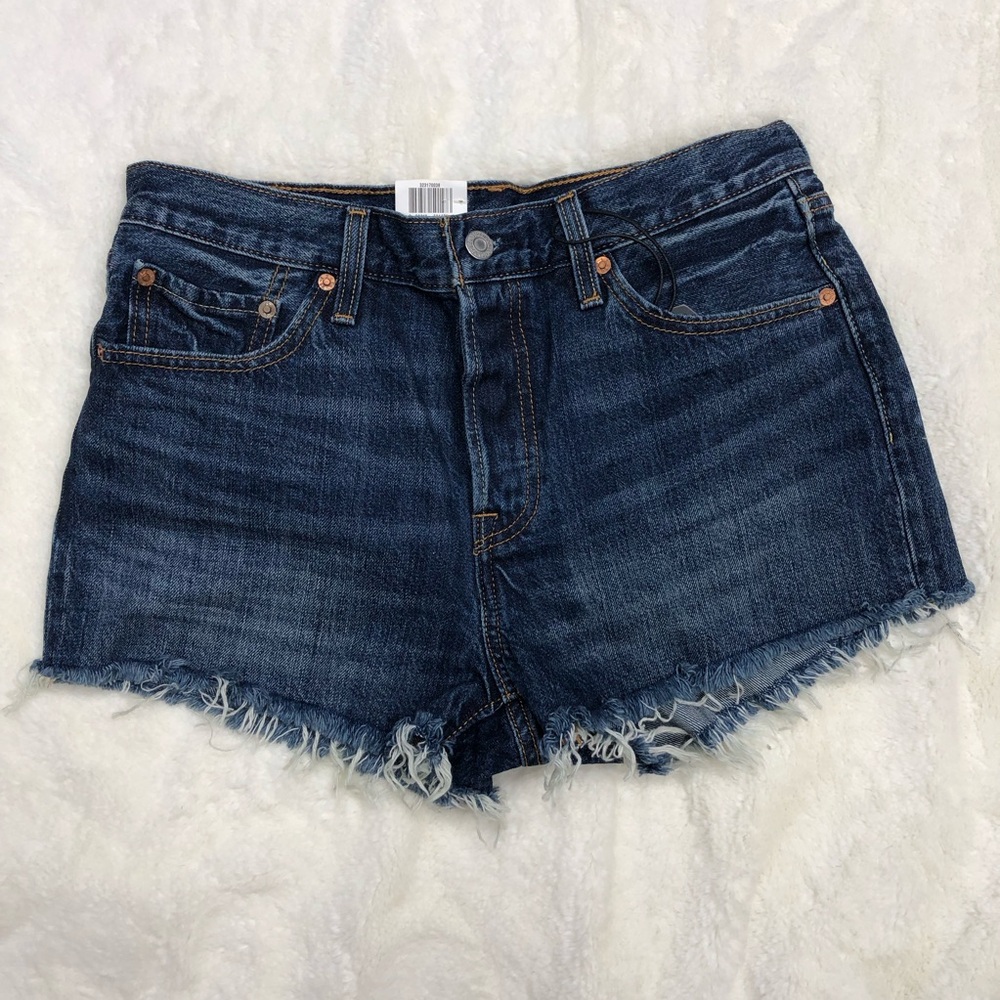 NEW Levi’s 501 jean short cut off raw hem denim